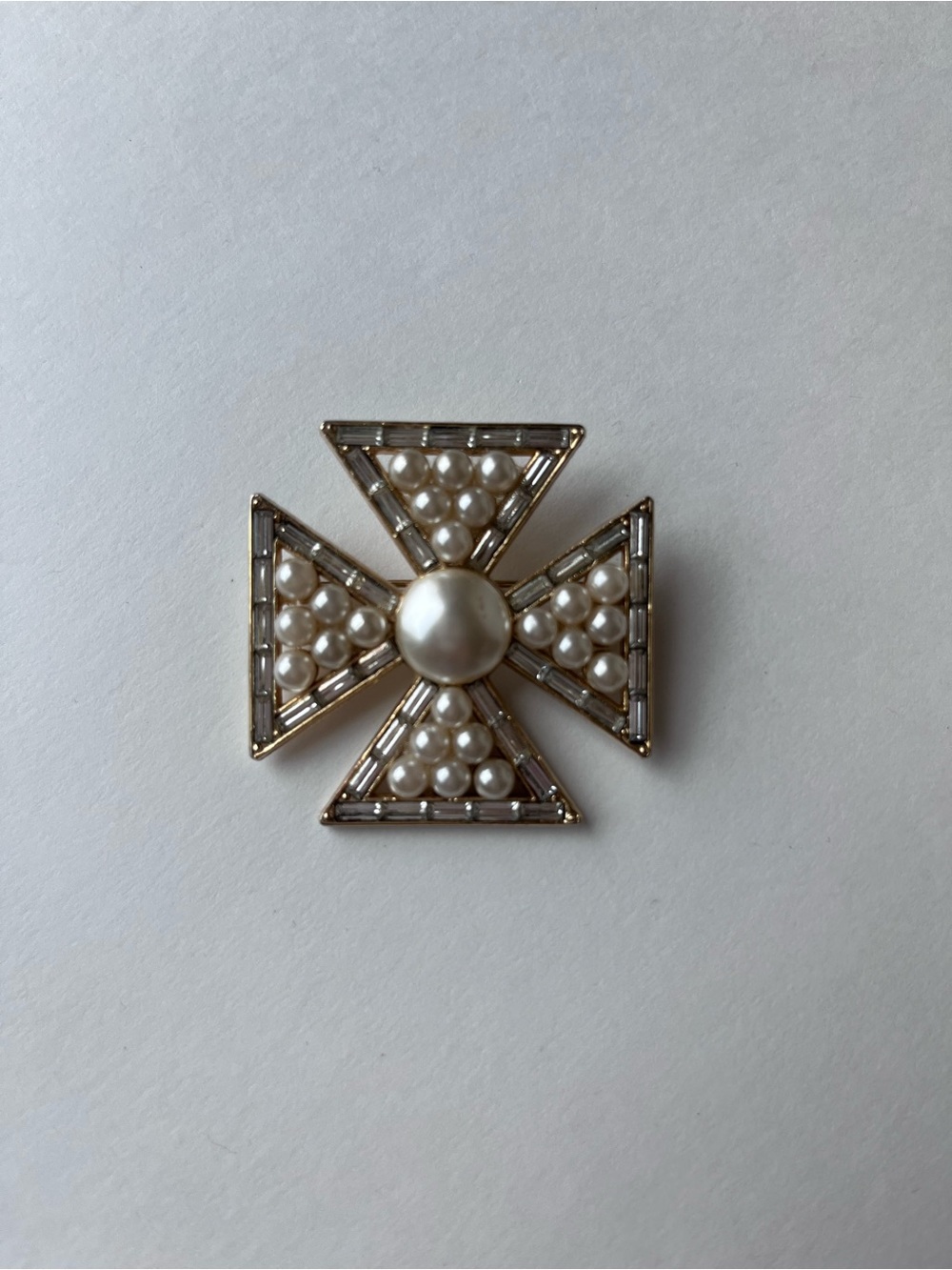 Vintage Maltese Cross Gold Tone Faux Pearl Brooch